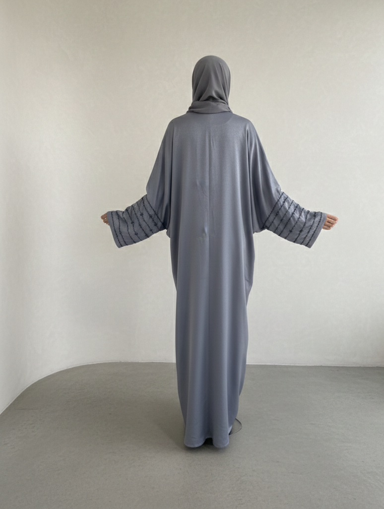 Grey/White Abaya Set