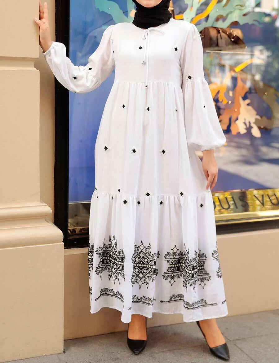 Lina Linen Maxi Dress (White & Black)