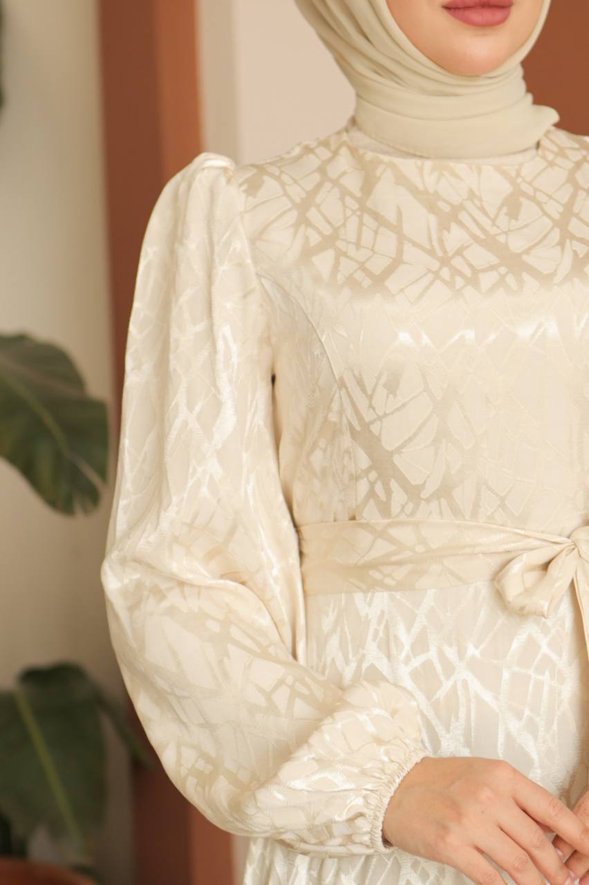 Rabiya Maxi Dress (Ivory)