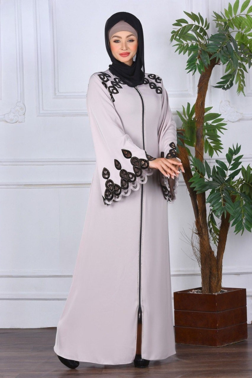 Basma Classic Abaya