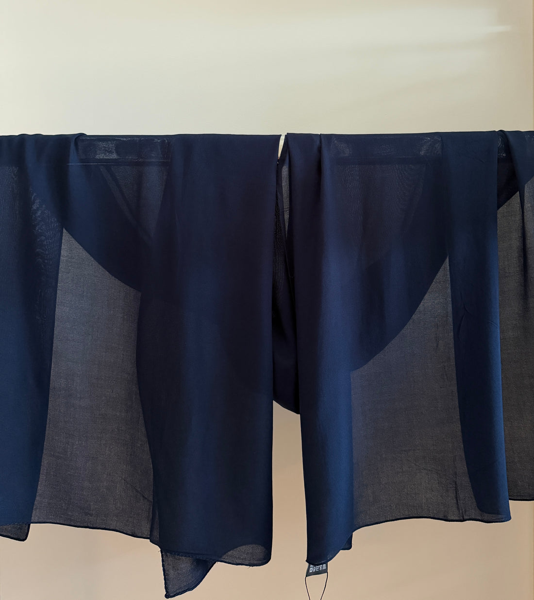 Modal-Navy