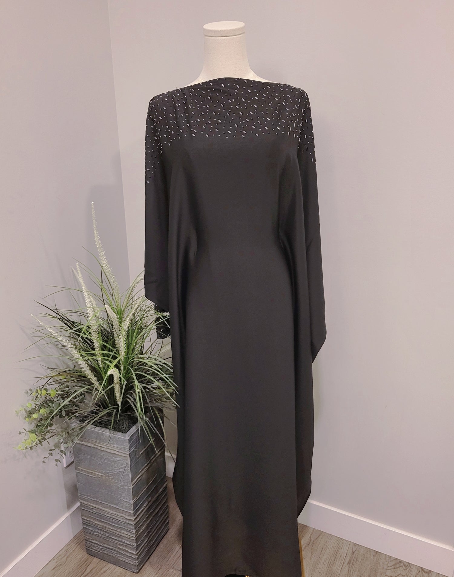 Sana Farasha Abaya (Black)